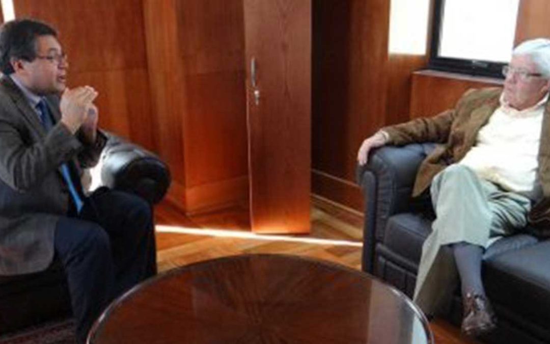 Director de Aduanas recibió a Vicepresidente de Cámara de Diputados